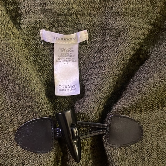 Maurices Green Sweater Poncho Shawl One Size - Picture 3 of 3